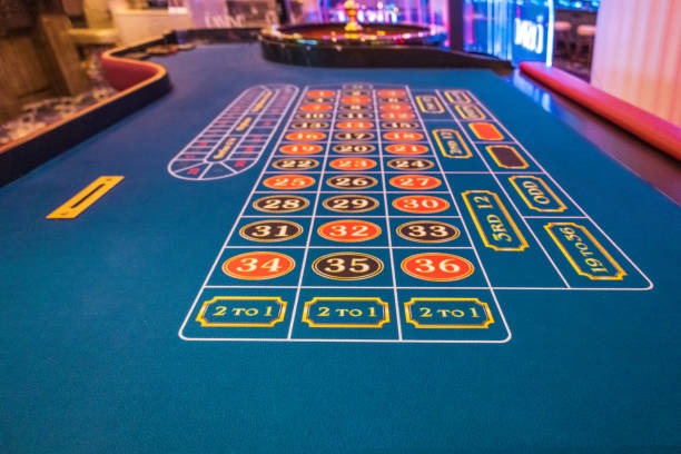 kodoktoto live-dealer blackjack and roulette tables